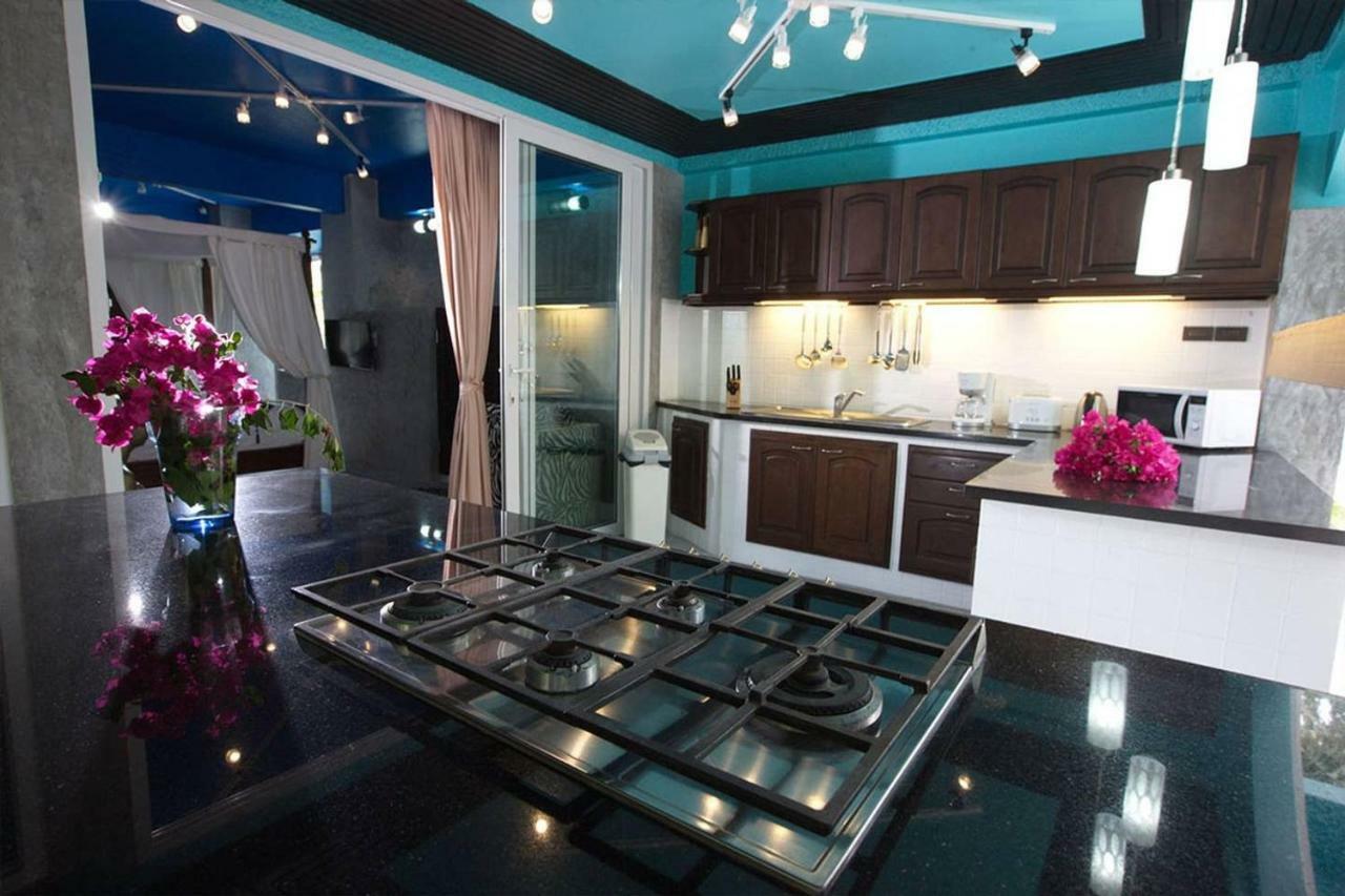 Baan Heaven / Patong Beach Pool Villa Sleeps Up To 15 ภายนอก รูปภาพ